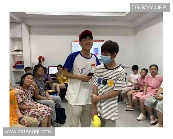 足球防爆队携手社区共筑安全防线助力青少年健康成长